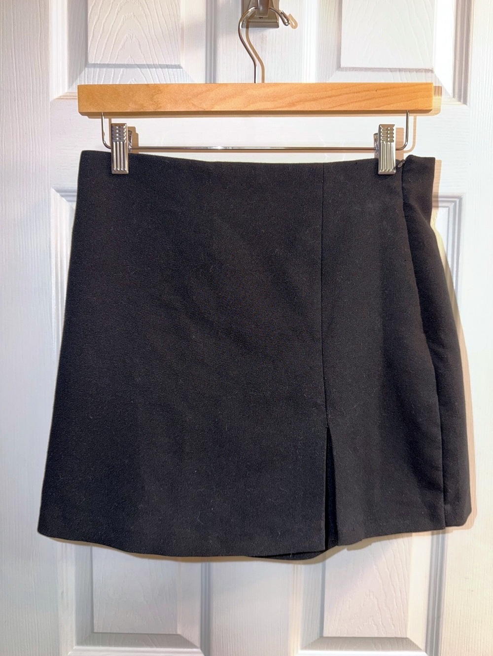 Zara Women’s M Black High Waisted Tailored Mini Skort Pleated